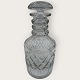 Tung whisky 
karaffel med 
mange 
slibninger, 
mål: 24x11cm, 
fin stand