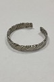 Moderne åben 
Armring i 
Sterling Sølv
Indre bredte: 
55 mm / 2.17 
inch  
Vægt: 25,2 g / 
0.89 oz