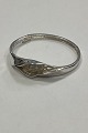 Moderne Armbånd 
i Sterling Sølv 
fra Jens J. 
Aagaard
Indre bredte: 
59 mm / 2.32 
inch  
Vægt: ...