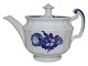Royal 
Copenhagen Blue 
Flower Angular, 
small and rare 
tea pot.
The factory 
mark shows, 
that ...