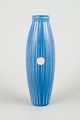 Bo Fajans, 
Gefle
Keramisk vase, 
model 1840, 
1930’erne.
Elegant, 
riflet vase i 
blå glasur med 
...