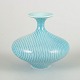 Gunnar Nylund 
for Rörstrand
Vase, midten 
af 1900-tallet.
Elegant og 
organisk formet 
vase i ...