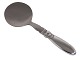 Georg Jensen 
Kaktus sterling 
sølv og 
rustfrit stål, 
tarteletspade.
Længde 20,3 
cm.
Perfekt ...