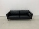 Mogens Hansen 
MH321. 3 Pers. 
Sofa i sort 
Premium læder 
...