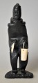 Grønlandsk fedststensfigur af kvinde med barn og ulut, 20. årh. Udformet af E. M. Petersen, ...