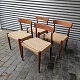 4 spisebordsstole i teak med nyflettet sæder, originalt bundet.Model MK 200Design Arne ...