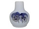 Royal Copenhagen Art NouveauMiniature vase med stedmoderblomster  fra 1898-1923