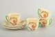 Clarice Cliff for Royal Doulton, sæt på 4 kaffekopper med underkopper.Art deco-kaffeservice i ...