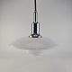 Loftlampe i hvidt opal glas med fatning i forkromet metalFormgiver Poul Henningsen ...