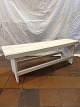 Bænk i malet træ.Kr. 450,-