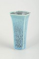 Berndt Friberg for Gustavsberg, "Selecta" vase.Elegant, høj vase i drejet stentøj med smukt ...