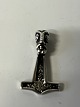 Thors hammer Længde 3,5 cm Bredde 2 cm.Velholdt stand.