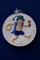 Kinderhilfstag Teller 1910 in Relief von dänisch Aluminia