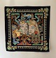 Hermès: Sort silketørklæde med motiv 'Tresors Du Nil'. 89 x 89 cm. Materiale: 100% silke. ...