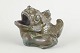 Just Andersen, art deco fiskefigur.Skulpturel fiskefigur i diskometal med markant stiliseret ...