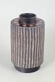 Mari Simmulson for Upsala Ekeby vase model 5060.Dekorativ svensk keramikvase i cylindrisk form ...