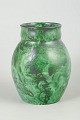 Nittsjö, vase i marmoreret grøn glasur.Elegant svensk keramikvase med klassisk balusterform, ...