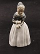 Royal Copenhagen Figur Amagerpige No. 1251 1.sortering emne nr. 637679