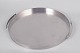 Arne Jacobsen for Stelton, serveringsbakke.Rund serveringsbakke i rustfrit stål med ...