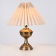 Messinglampe med Hvid Skærm fra 1930’erne