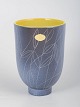 Mari Simmulson for Upsala-Ekeby, vase.Bægerformet vase i glaseret keramik med indridset ...