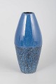 Ingrid Atterberg for Upsala-Ekeby, vase.Balusterformet vase i glaseret keramik med kontrast ...