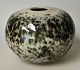 Thorhauge, Niels Henrik (1926 - 2001) Danmark: Rund vase. Stentøj. Flerfarvet galsur. Signeret. ...