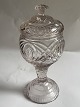 Pokal med låg i slebet glas fra Irland. Fremstillet i midten af 19. Århundrede. Fremstår i god ...