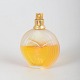 Nina Ricci for René Lalique, parfumeflaske.Parfumeflaske i matteret krystalglas med bølget ...
