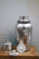 Forsølvet cocktailshaker fra 50érne.Højde: 22,5cm.