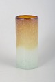 Napoleone Martinuzzi for Murano, vase.Cylinderformet vase i mundblæst kunstglas med matteret ...