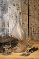 Antik , 1800 tals svensk karaffel i snoet mundblæst glas.H: 28,5cm. Dia.: 11,5cm.