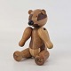 Figur af teddybjørn fremstillet i anledning af 70 års jubilæum for Kay Bojesen figurer. Figuren ...