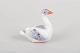 Meissen miniature gås.Miniaturefigur i håndmalet porcelæn forestillende en gås med fint ...