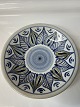 L. Hjorth Fad, Bornholmsk keramik.Dekorationsnummer: Z 54.Diameter 26,5 cm.Højde: 6 ...