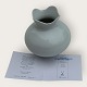 Meissen, Hvid vase med flæsekant, # 50134, i original æske, *Perfekt stand*