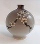 Bing & Grøndahl. Vase. Model 175/5257. Højde 12,5 cm. (3 sortering)