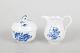 Meissen Blå Blomst, sukkerskål og flødekande.Sukkerskål og flødekande i porcelæn med ...