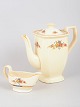 Adams England, kaffekande og flødekande.Kaffekande og flødekande i porcelæn med ...