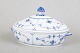 Royal Copenhagen Musselmalet Riflet, oval terrin.