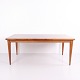 Spisebord i teak designet af Niels Otto Møller og fremstillet hos J.L. Møllers Møbelfabrik i ...