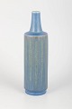 Søholm, stentøjsvase.Elegant cylindrisk vase i stentøj med riflet korpus og blank blå glasur ...