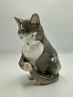 Bing og Grøndahl Figur - Grå kat som legerModelnr.: 1553H.:10 cm B.: 8cm1.Sortering