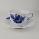 Kongelig flødekande i porcelæn, fra stellet Blå Blomst Kantet.Nr 8500Producent Royal ...