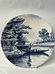 Villeroy & Boch, Platte Mand  i en båd er lastet med hø.Dekorationsnummer 3287.Diameter ...