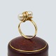 Erik Poul Fenster; Ring i 14 kt. guld med perler