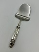 Georg Jensen "Konge" (Acorn) sterlingsølv / stål Ostehøvl  No.: 222Designer: Johan ...