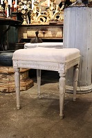 Chairs / stools