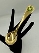 Georg Jensen Årsske "Erantis" 1982Sterlingsølv Ske med Motiv af gul blomstL.: 15cm