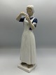 Bing og Grøndahl Sygeplejerske Figur Model 2226 Designer: Axel Locher H:23cm 1.Sortering